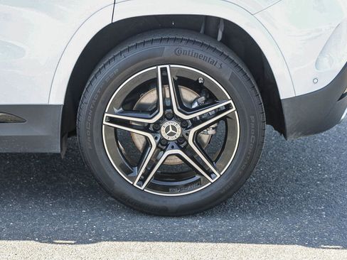 Certified 2025 Mercedes-Benz GLA 250 image 10