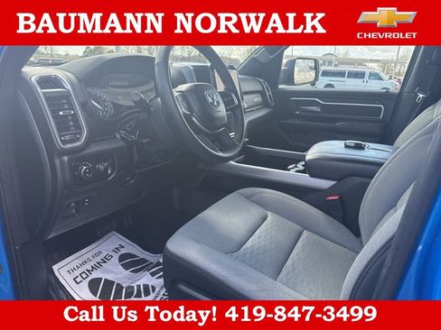 Used 2025 RAM 1500 Big Horn AWD/4WD image 9