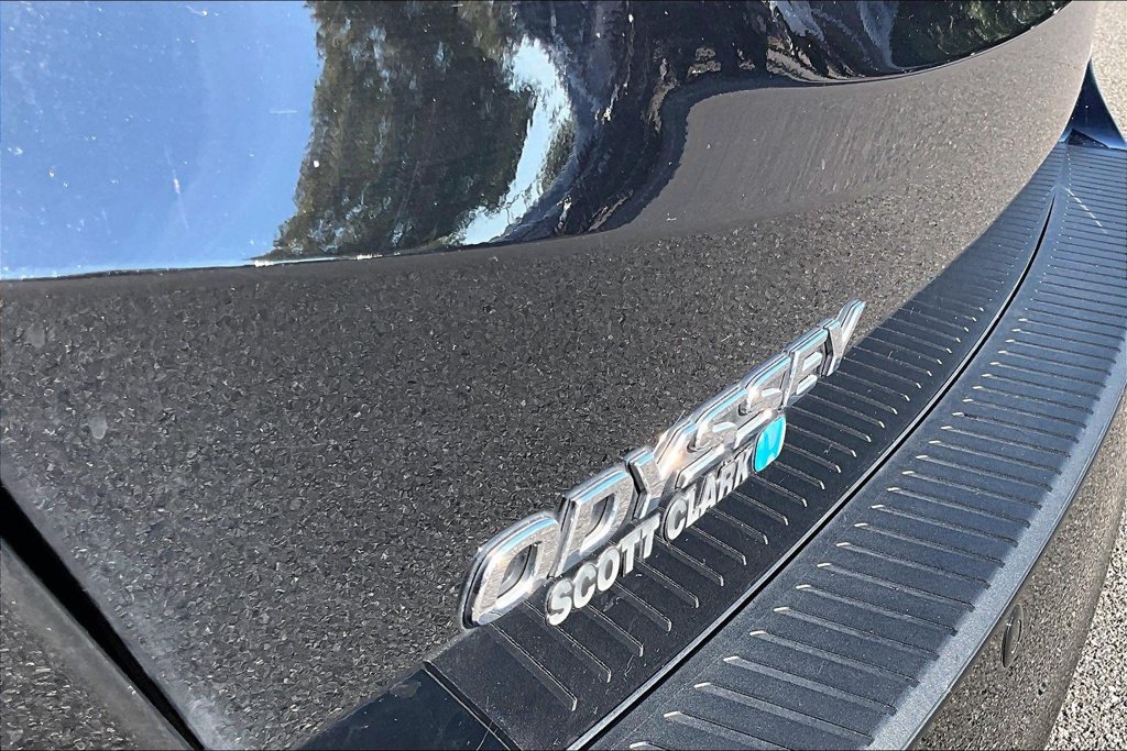 Used 2024 Honda Odyssey Touring image 25