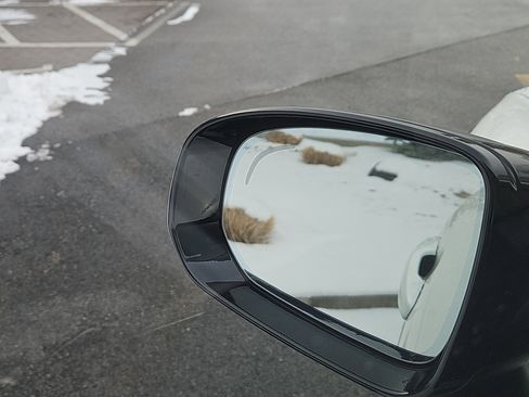 Used 2025 Volvo XC60 T8 Plus w/ Protection Package Premier image 17