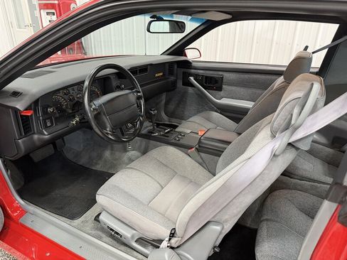 Used 1992 Chevrolet Camaro Z28 RWD image 6