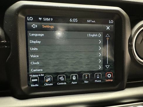 Used 2020 Jeep Gladiator Overland AWD/4WD image 43
