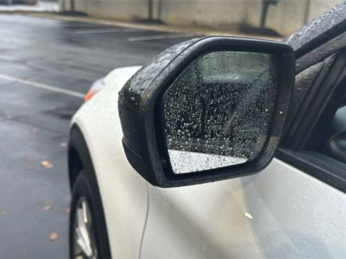 Used 2024 Ford Explorer Limited image 36