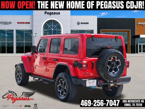 Used 2022 Jeep Wrangler Unlimited Rubicon 4xe w/ Cold Weather Group AWD/4WD image 5