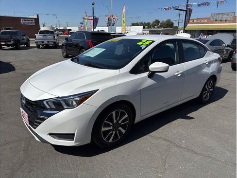 Used 2023 Nissan Versa SV FWD image 7