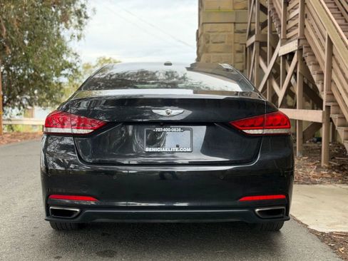 Used 2015 Hyundai Genesis 3.8 w/ Option Group 04 image 9