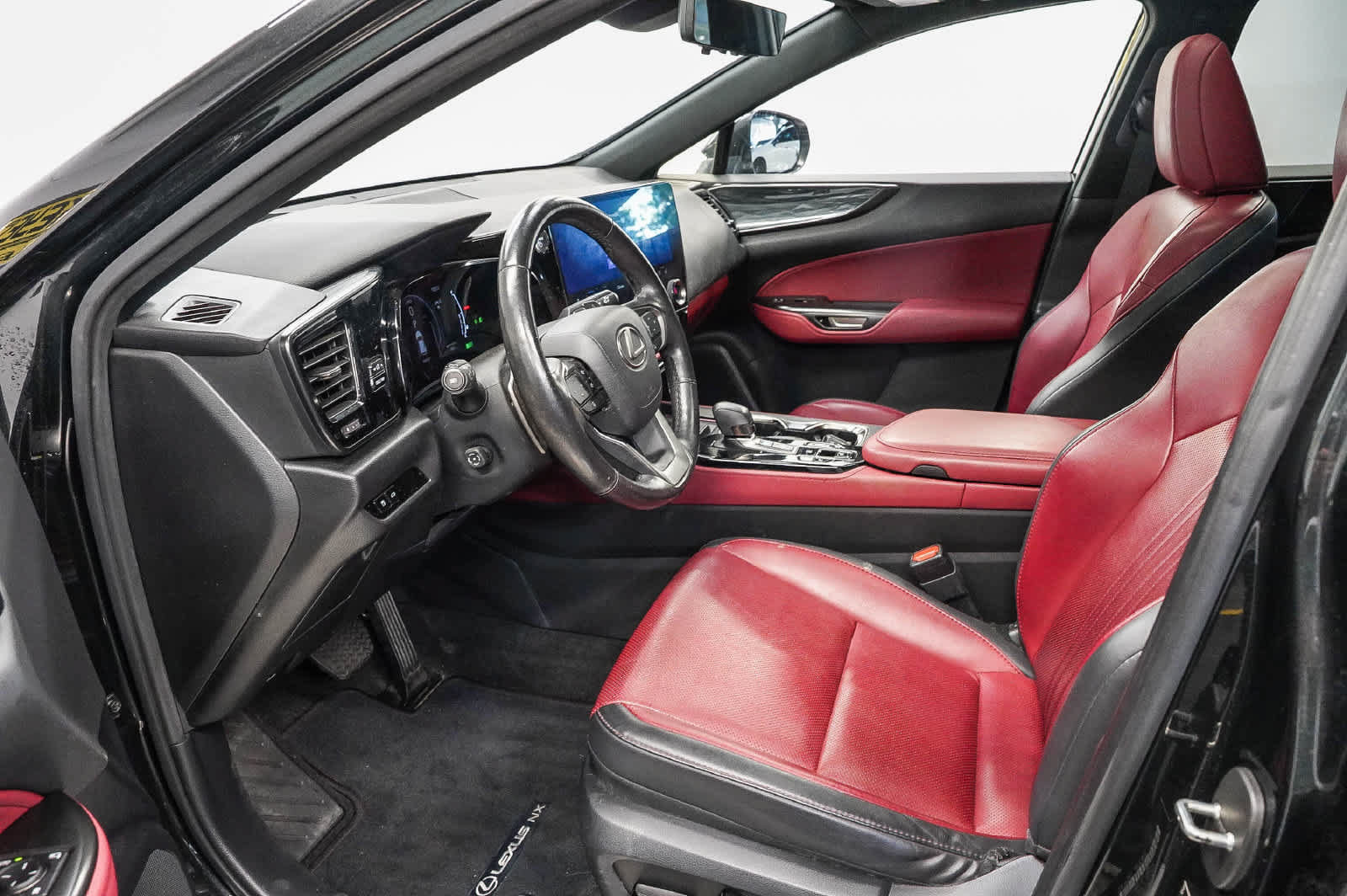 Used 2024 Lexus NX 350h AWD w/ Vision Package image 18