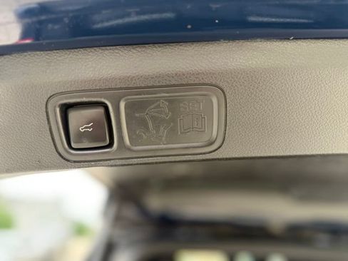 Used 2019 Lincoln Navigator L Reserve AWD/4WD image 9