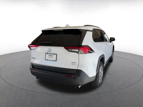 Used 2025 Toyota RAV4 XLE image 14