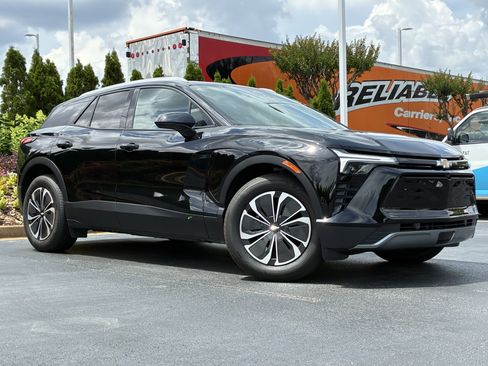 Used 2026 Chevrolet Blazer EV LT FWD image 2