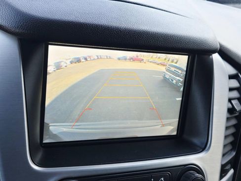 Used 2015 GMC Yukon SLT w/ HD Trailering Package image 33