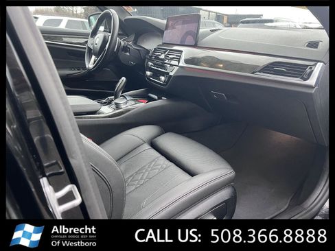 Used 2021 BMW 530i xDrive w/ Premium Package image 20