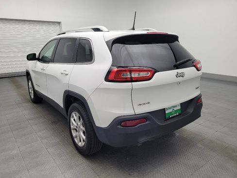 Used 2018 Jeep Cherokee Latitude Plus image 5