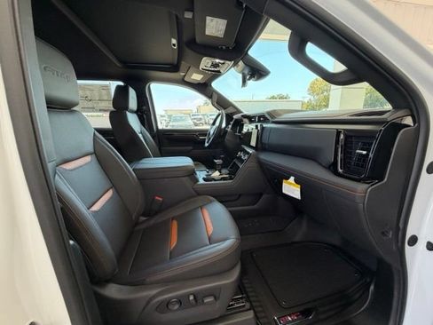 New 2026 GMC Sierra 1500 AT4 w/ AT4 Premium Package AWD/4WD image 26
