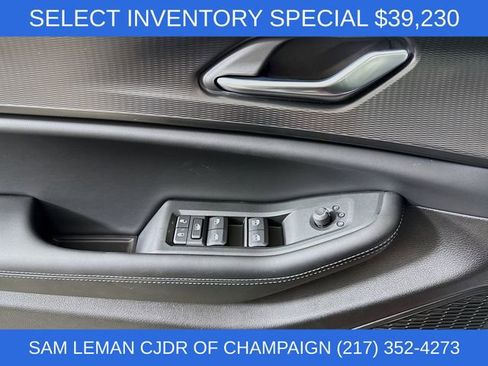 New 2025 Jeep Grand Cherokee L Altitude image 17