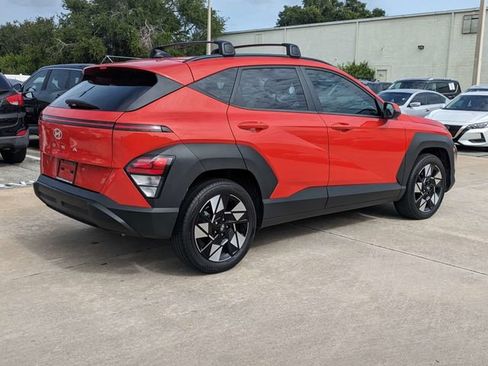 Used 2024 Hyundai Kona SEL w/ Convenience Package FWD image 6