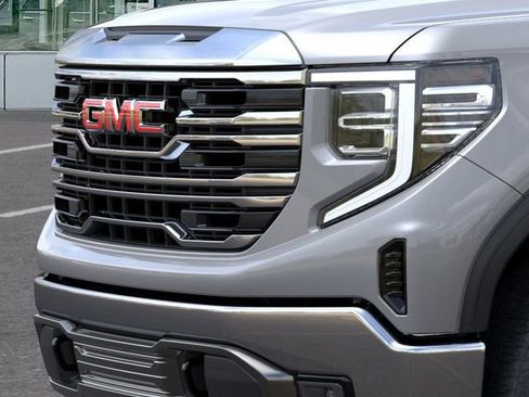 New 2026 GMC Sierra 1500 SLT AWD/4WD image 13