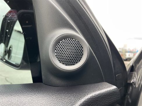 Used 2016 Jeep Grand Cherokee Limited image 30