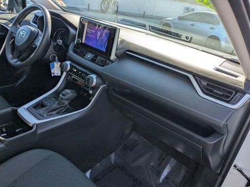 Used 2024 Toyota RAV4 LE image 6