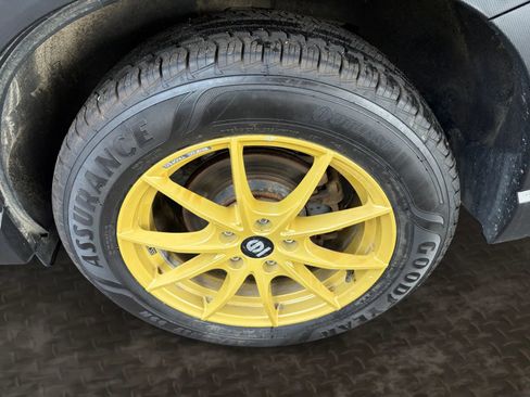 Used 2019 Subaru Forester Premium w/ All-Weather Package image 23