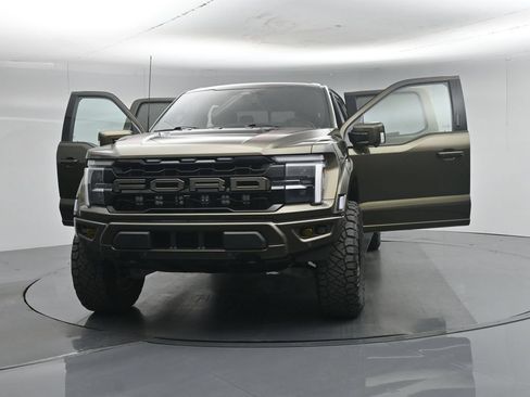 Used 2024 Ford F150 Raptor AWD/4WD image 35