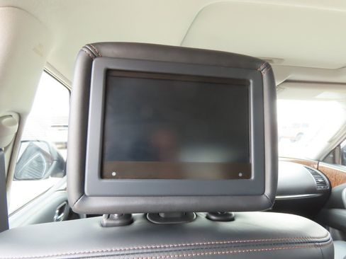 Used 2020 Nissan Armada Platinum w/ Cargo Package RWD image 23