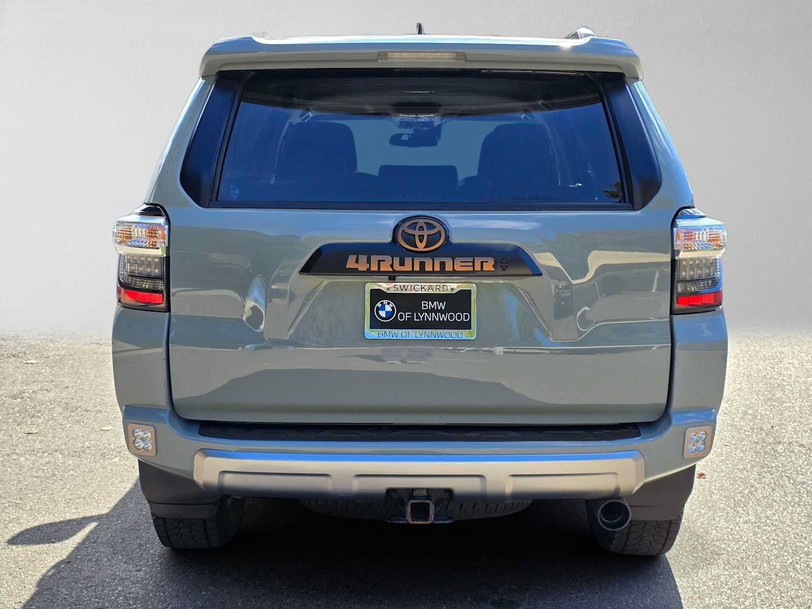 Used 2023 Toyota 4Runner TRD Off-Road Premium AWD/4WD image 4