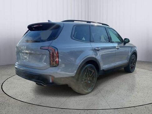 Certified 2024 Kia Telluride SX Prestige X-Line image 3
