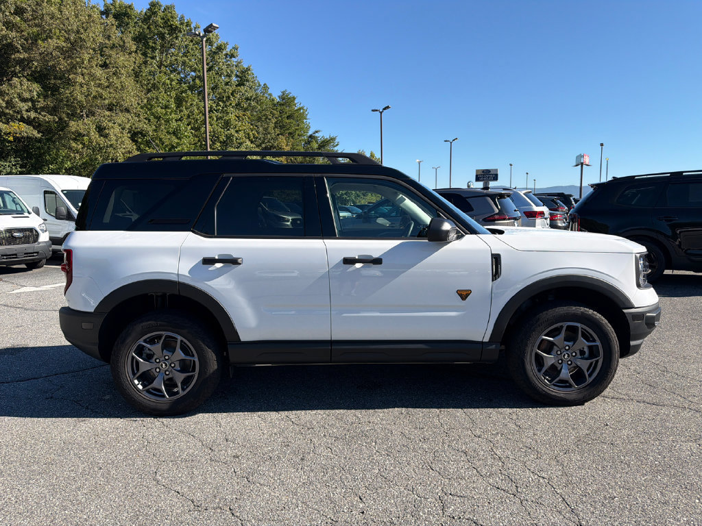 Used 2024 Ford Bronco Sport Badlands AWD/4WD image 8