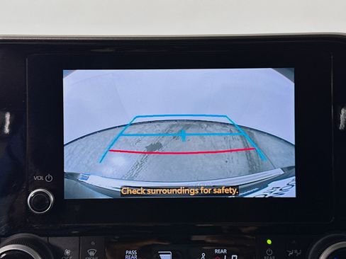 Used 2023 Toyota Highlander XLE w/ Protection Package #3 (TMS) AWD/4WD image 13