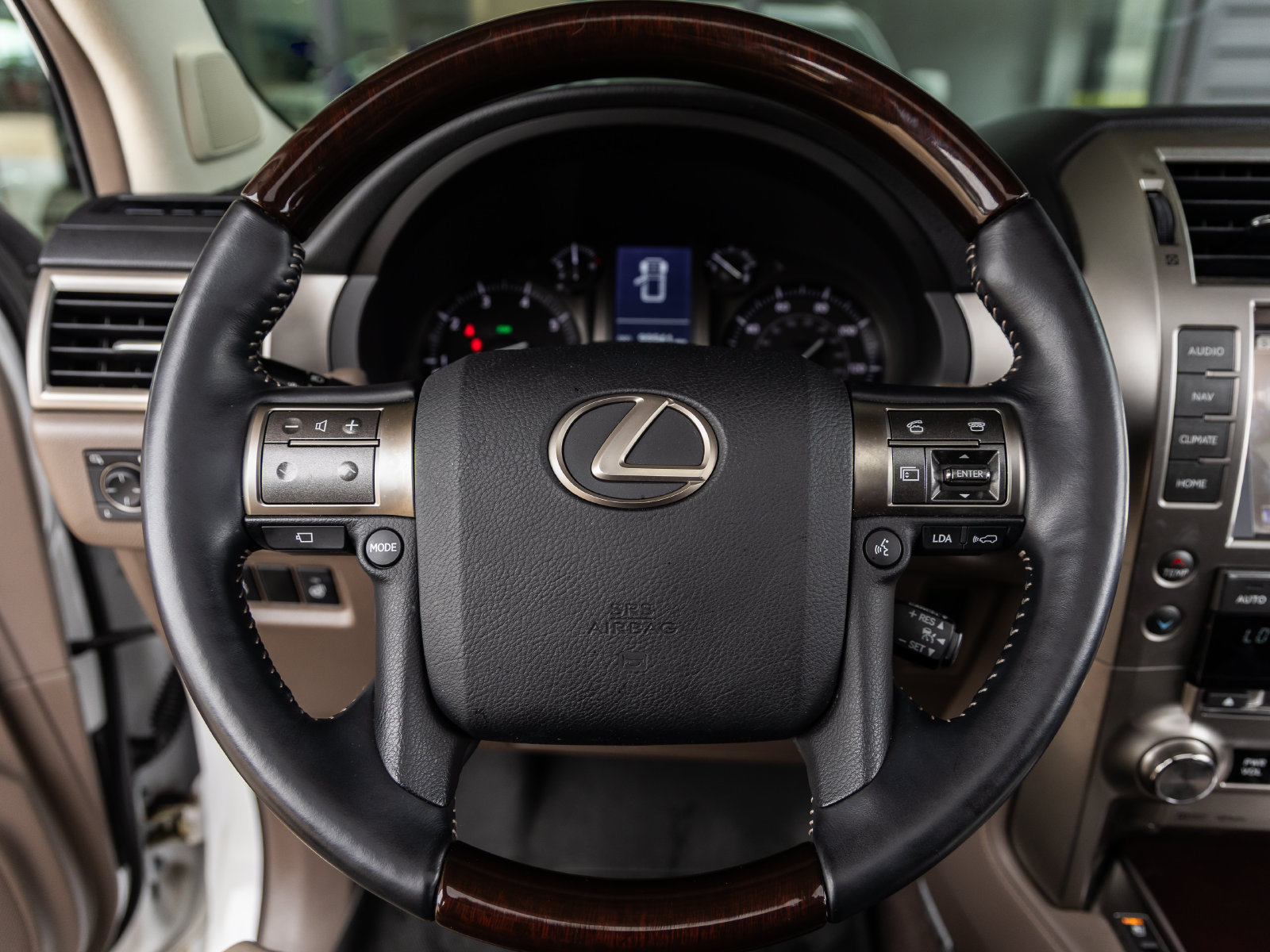 Used 2019 Lexus GX 460 Luxury AWD/4WD image 29