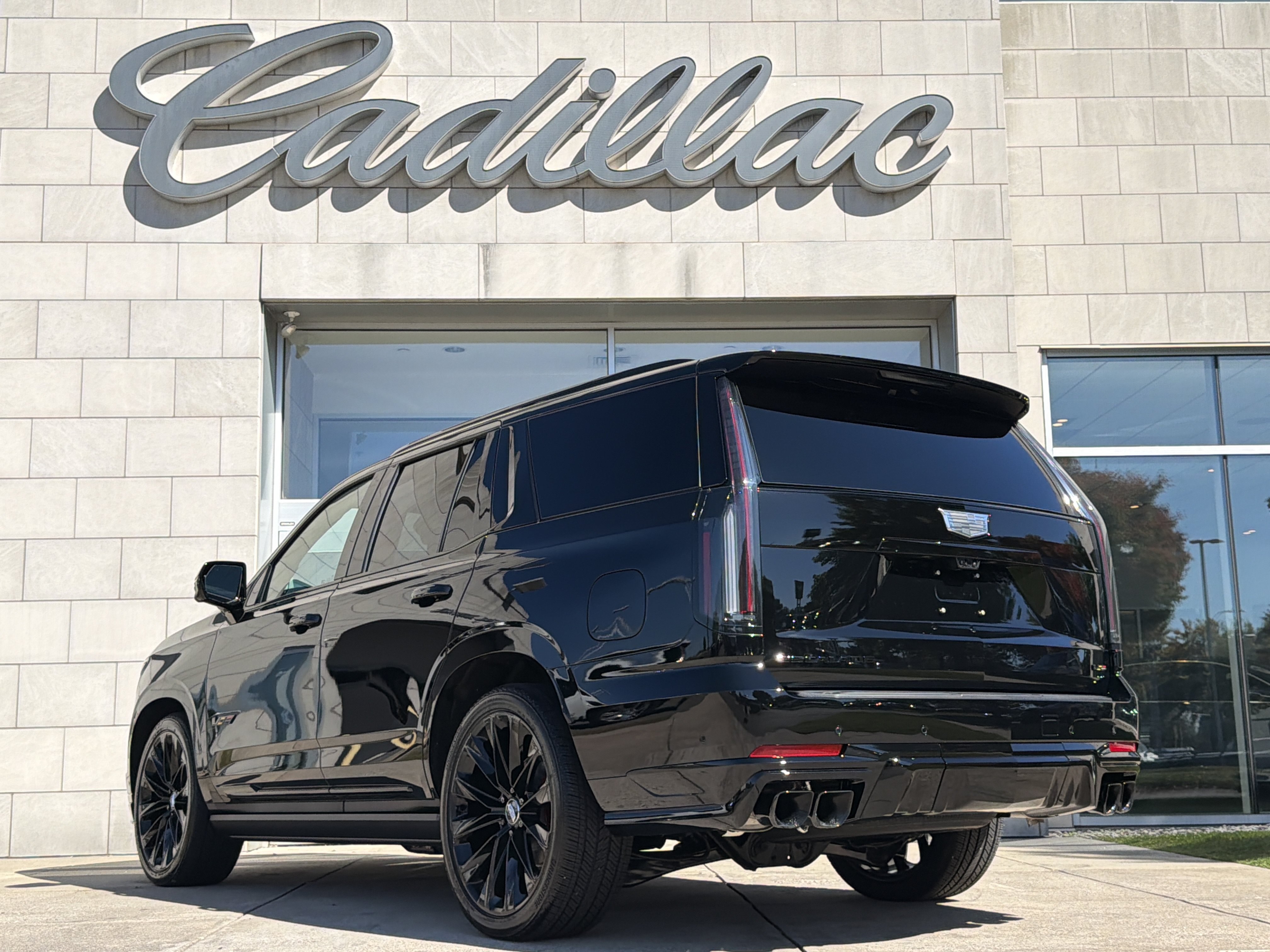 Used 2026 Cadillac Escalade V AWD/4WD image 8
