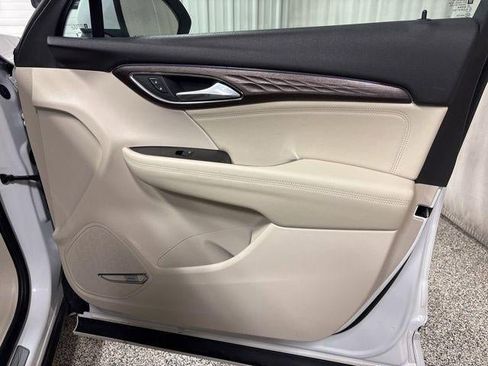 Used 2023 Buick Envision Avenir image 24