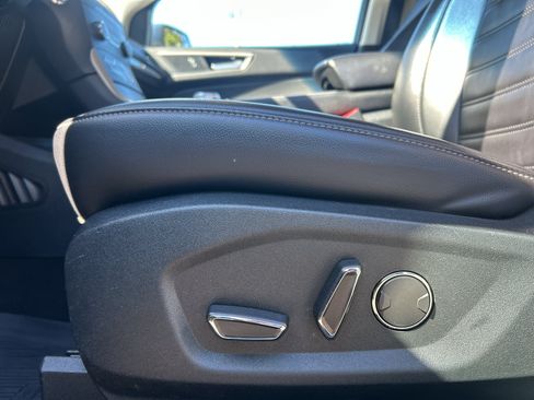 Used 2019 Ford Edge SEL w/ Equipment Group 201A AWD/4WD image 15