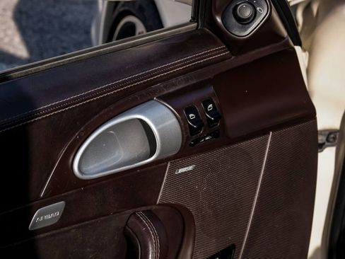 Used 2009 Porsche 911 Turbo image 39