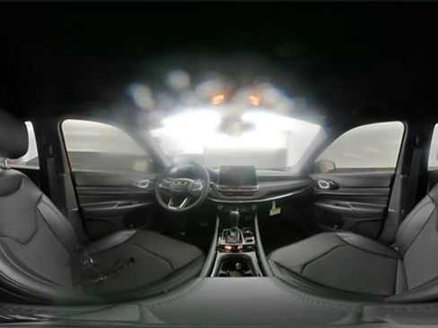 New 2026 Jeep Compass Latitude w/ Mopar Graphics Package image 28