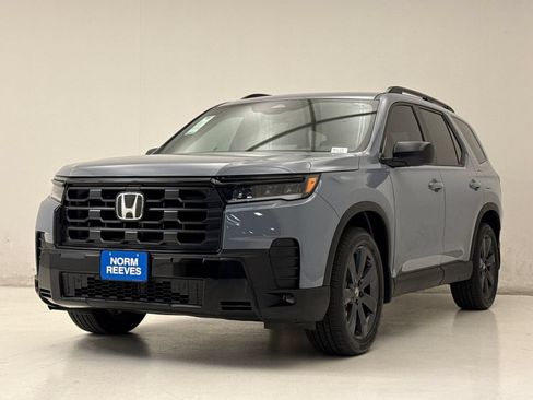 New 2026 Honda Pilot Sport image 2