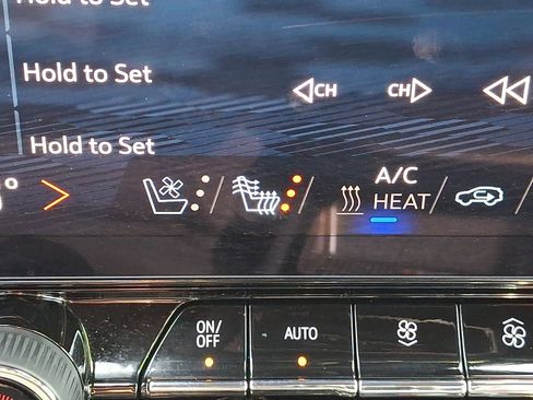 Used 2025 Chevrolet Blazer EV RS image 22