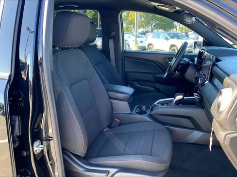 Certified 2024 Chevrolet Colorado LT w/ LT Convenience Package image 8