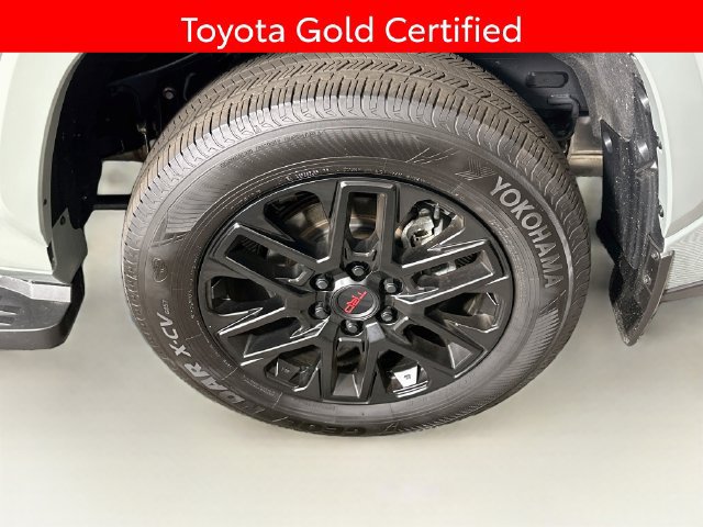 Used 2024 Toyota Sequoia SR5 AWD/4WD image 35