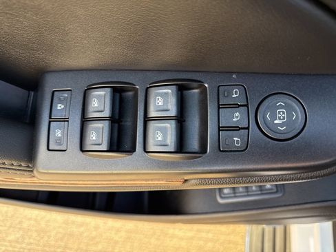 Used 2018 Chevrolet Tahoe Premier image 24