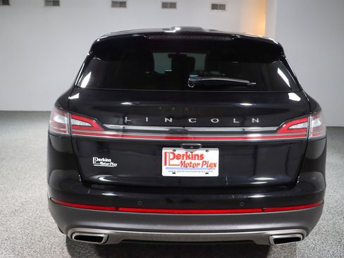 Used 2021 Lincoln Nautilus Reserve w/ Cargo Utility Package AWD/4WD image 8