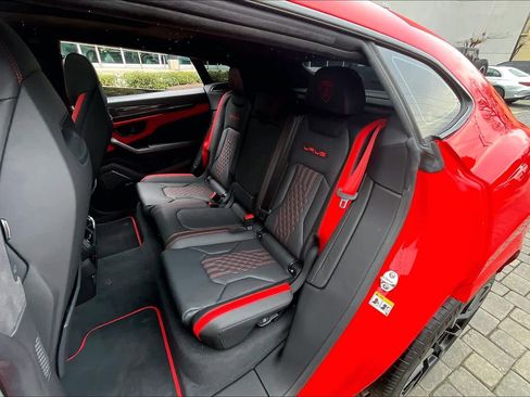 Used 2024 Lamborghini Urus S image 19