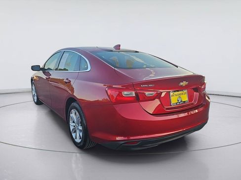 Used 2025 Chevrolet Malibu LT FWD image 3