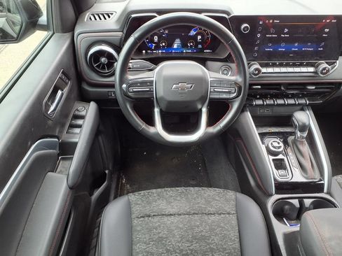 Used 2024 Chevrolet Colorado Z71 w/ Z71 Convenience Package 2 AWD/4WD image 13