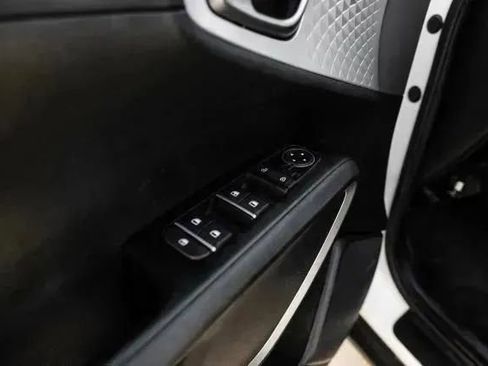 Used 2022 Kia Soul LX w/ Technology Package image 36