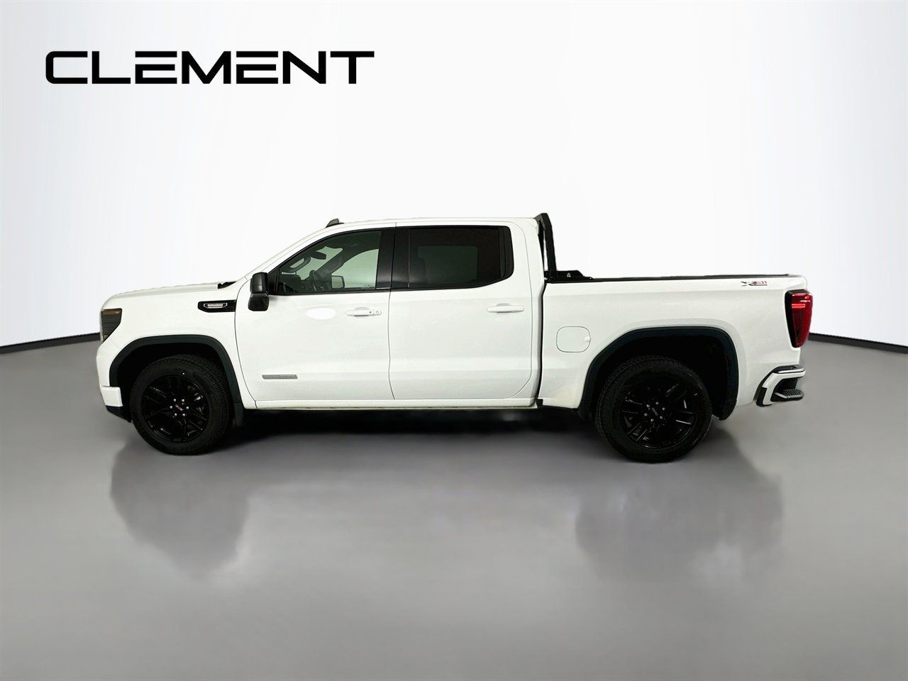 Used 2023 GMC Sierra 1500 Elevation AWD/4WD image 6