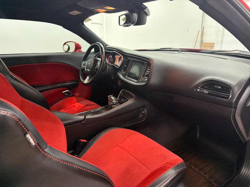 Used 2016 Dodge Challenger R/T Plus RWD image 28