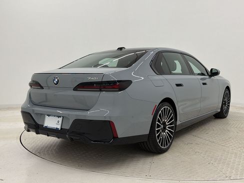 New 2026 BMW 740i w/ Premium Package RWD image 9