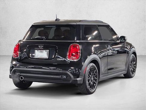 Used 2024 MINI Cooper 2-Door Hardtop w/ Signature Upholstery Package image 5